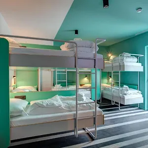 Hotell Meininger Gare Du Midi ***