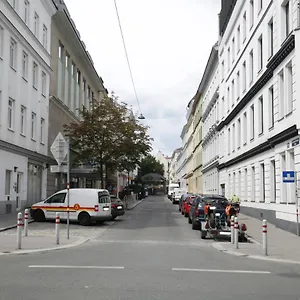 Gold - Contactless Check In Wiedeń