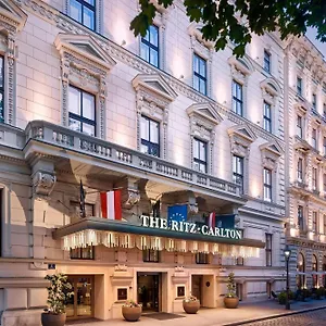 5* Szálloda The Ritz-carlton,