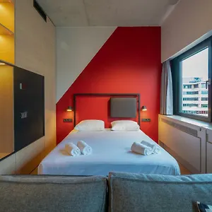 Hotell Via ****